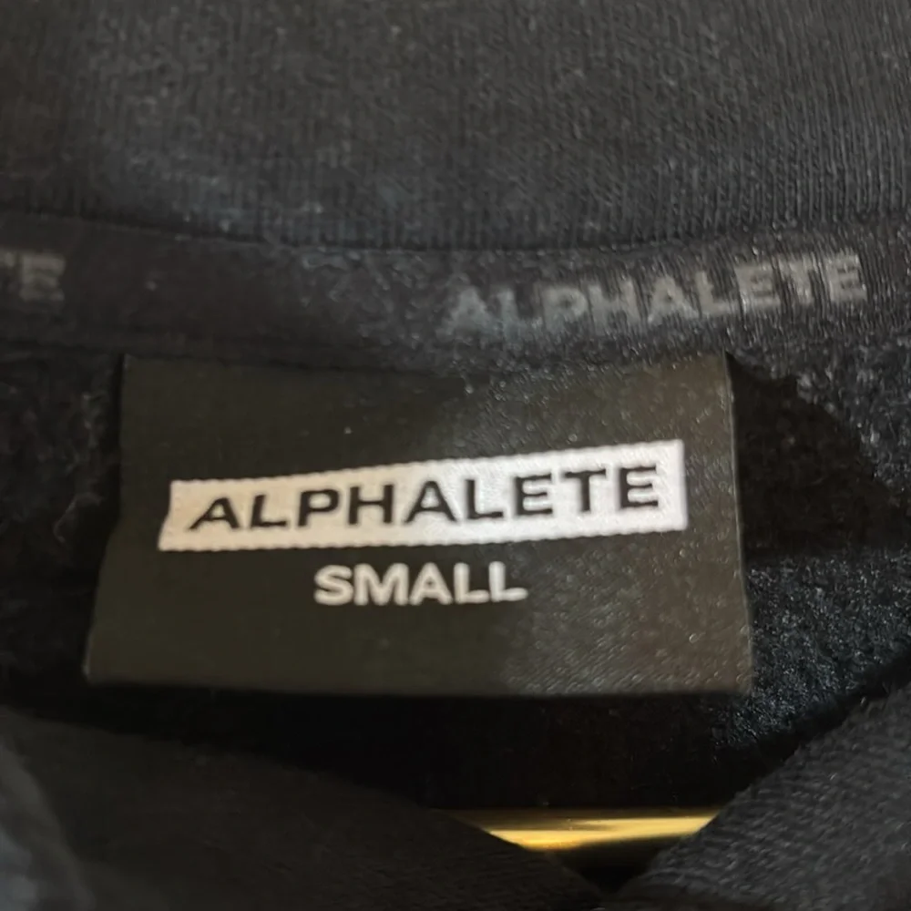 Alphalete Men's Black Hoodie Sweater